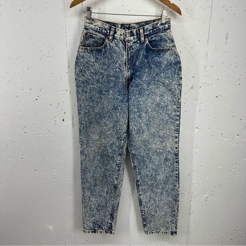 Vintage Levi's Juniors size 13 High Waist Acid Wash Straight Leg Mom Jeans